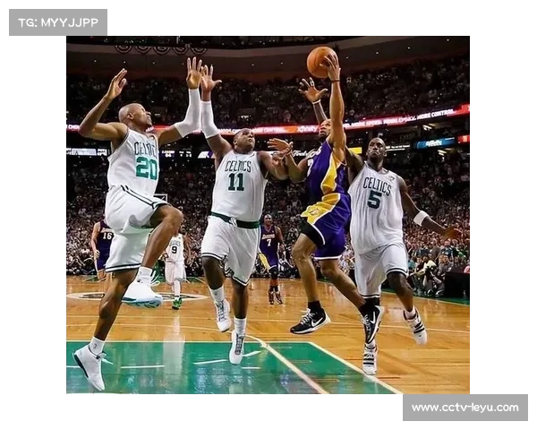 塞尔神勇扑救震撼赛场 关键时刻展现体育精神与团队力量 塞尔神勇扑救震撼赛场 关键时刻展现体育精神与团队力量