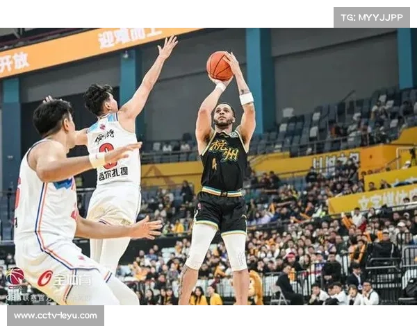 常规赛设42轮，季后赛采用3-3-5-7赛制